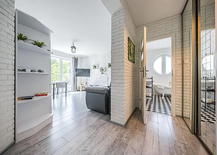 Pomorskie Apartamenty Bernadowska B&W